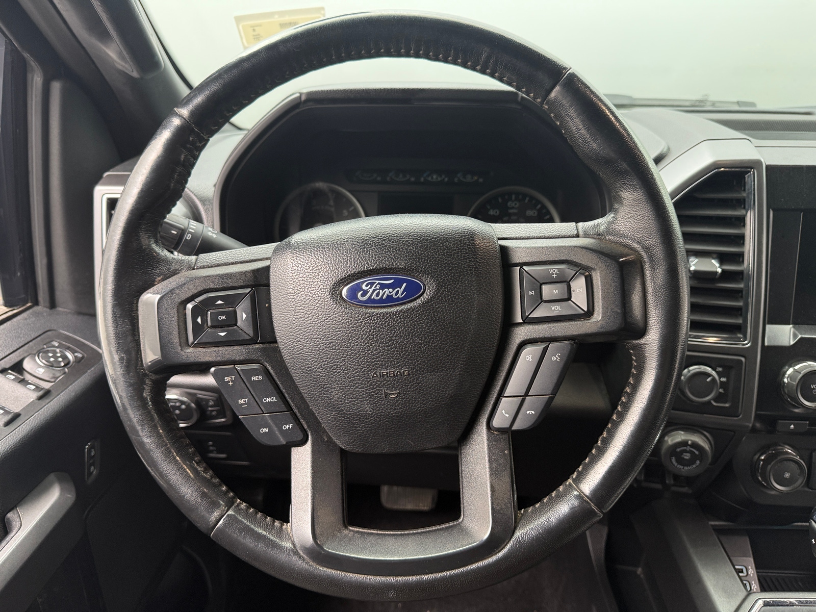 Thumbnail: 2017 Ford Econoline - 5