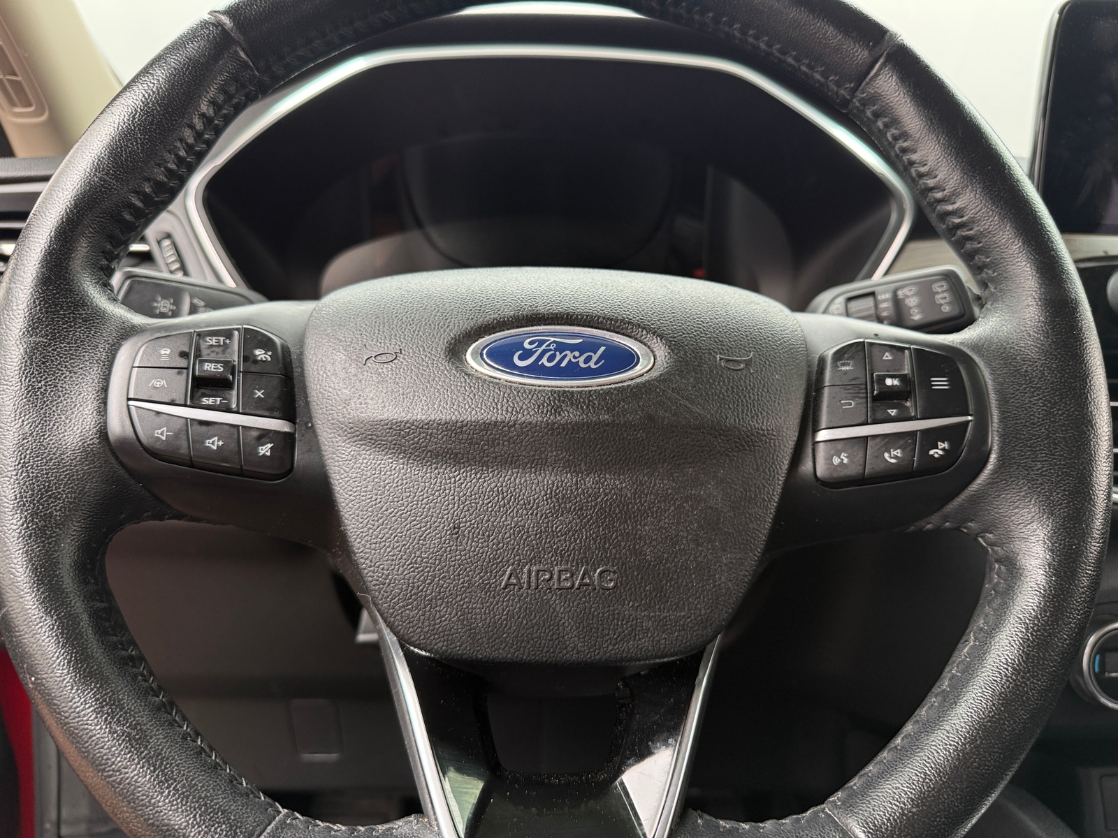 Thumbnail: 2020 Ford Escape - 4