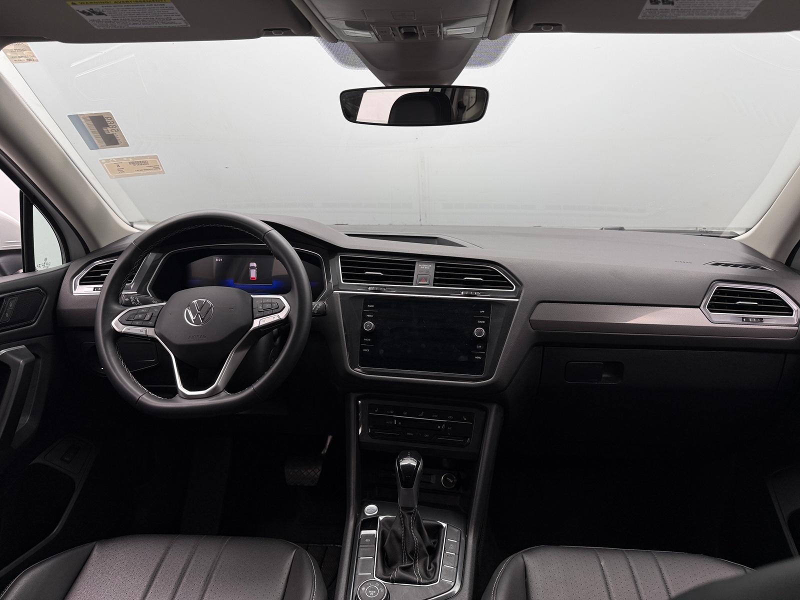 Thumbnail: 2024 Volkswagen Tiguan - 2