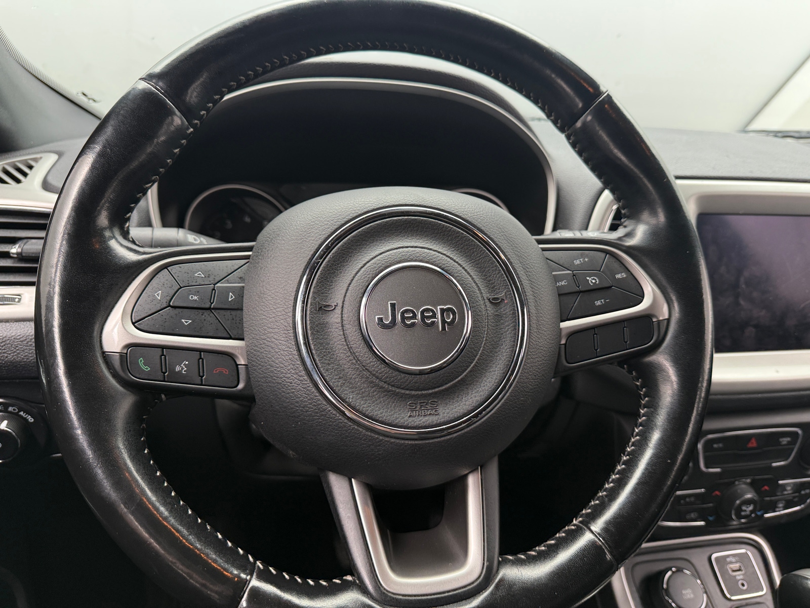 Thumbnail: 2021 Jeep Compass - 4
