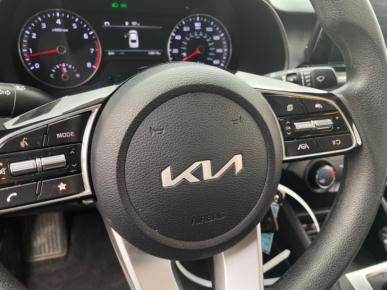 Thumbnail: 2024 Kia Forte - 5