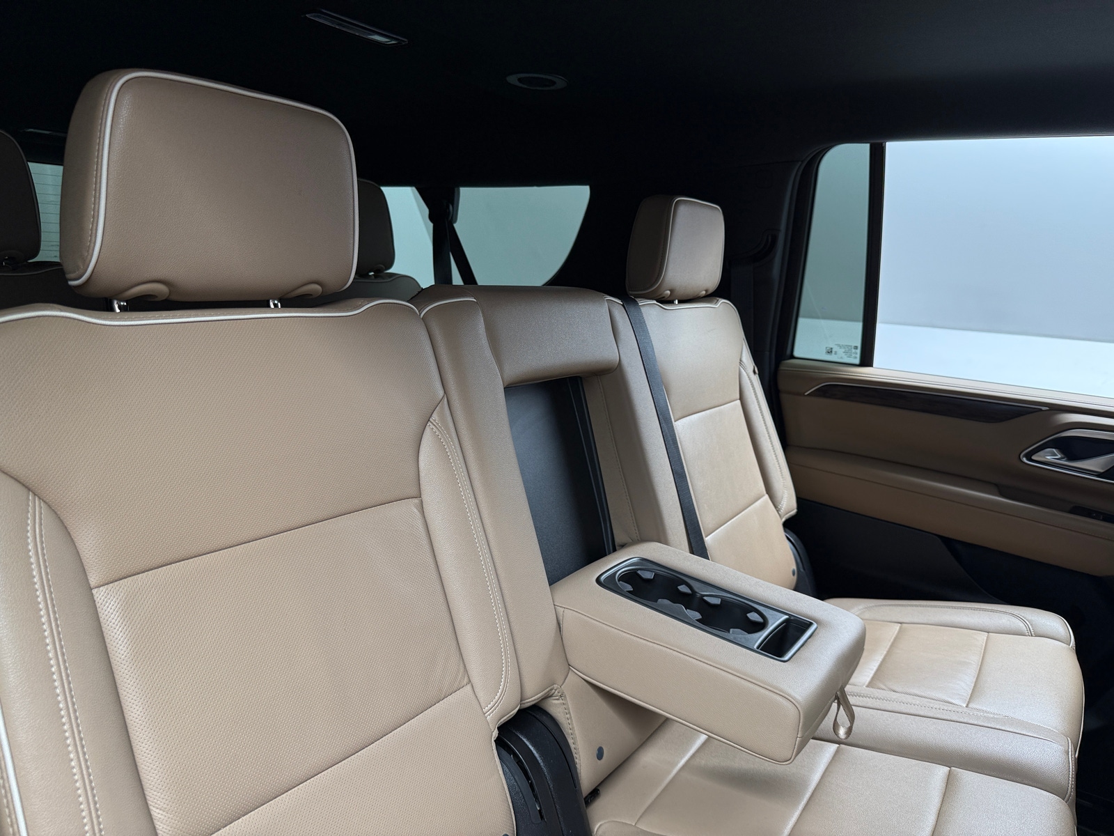 Thumbnail: 2024 Chevrolet Suburban - 5
