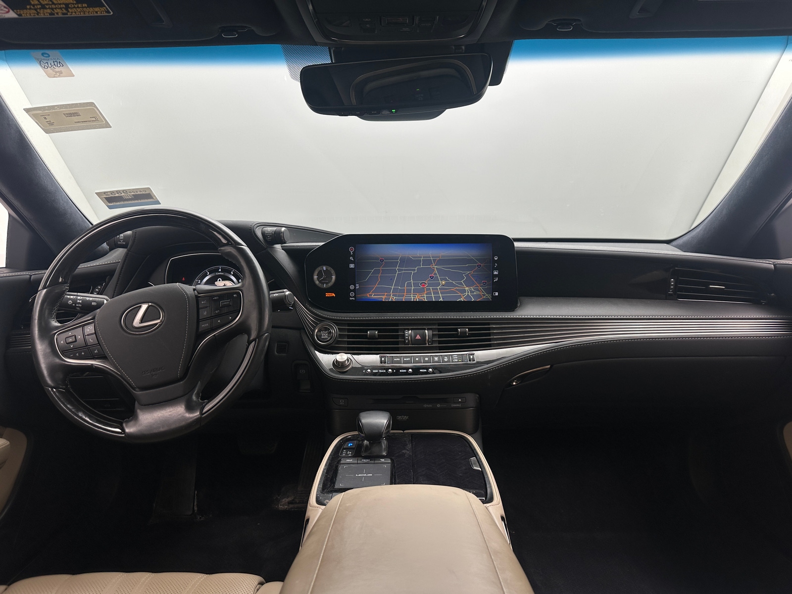 Thumbnail: 2022 Lexus LS - 2