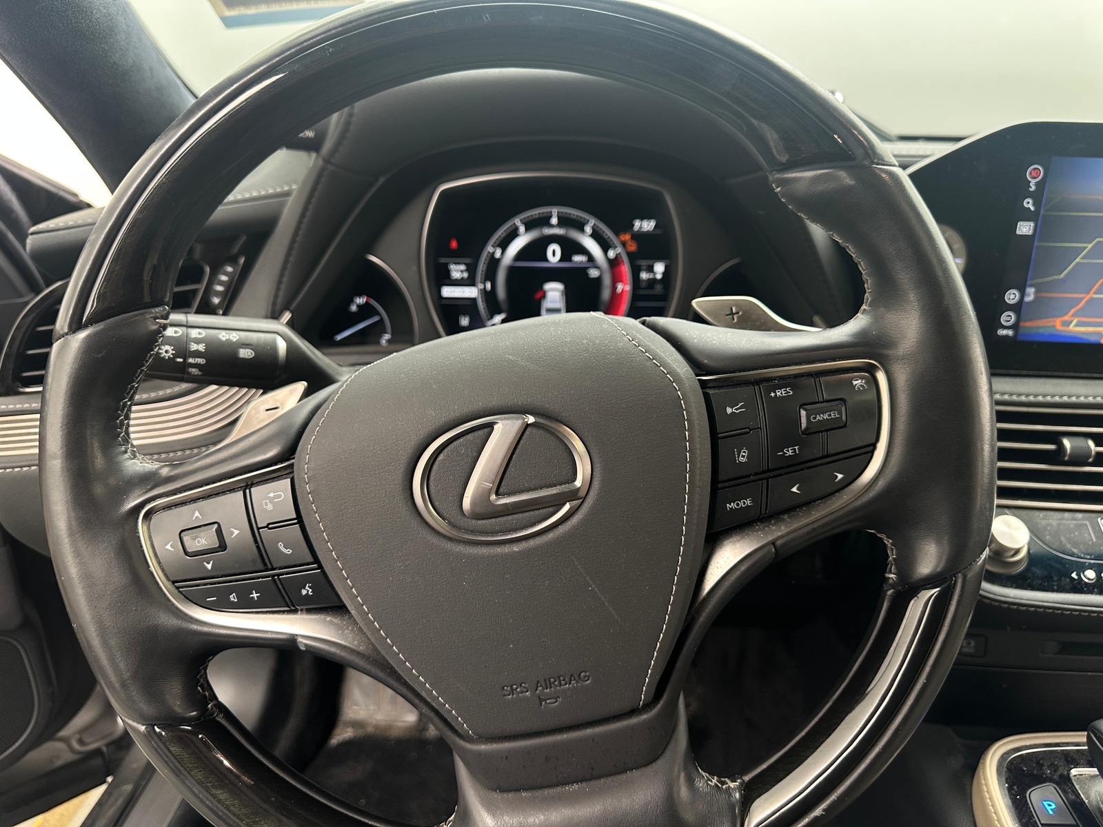 Thumbnail: 2022 Lexus LS - 4