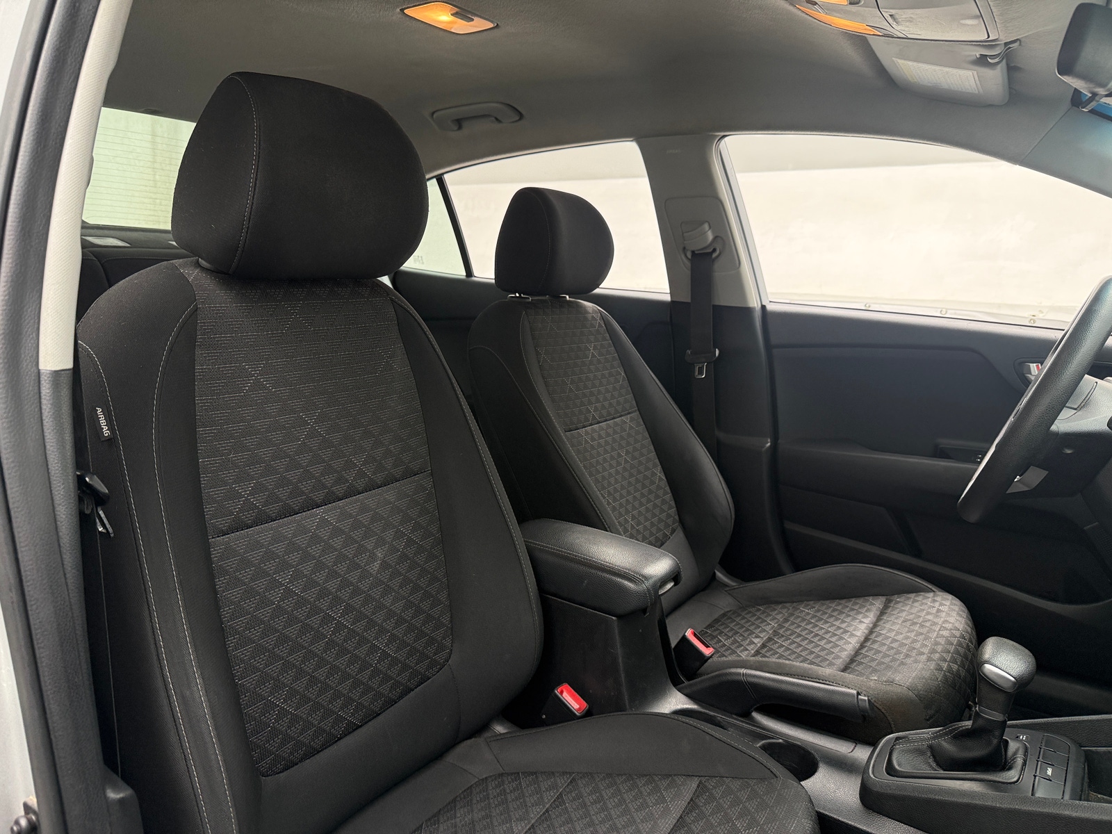 Thumbnail: 2018 Kia Rio - 2