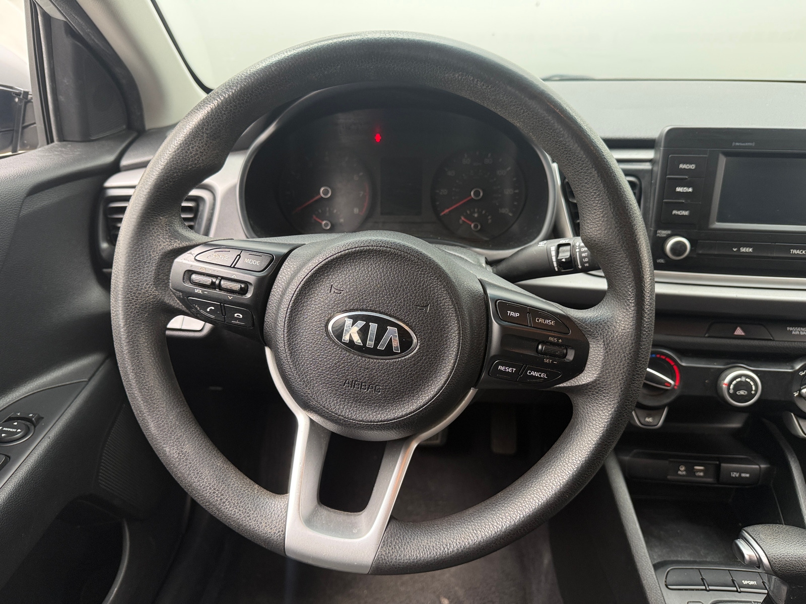 Thumbnail: 2018 Kia Rio - 5