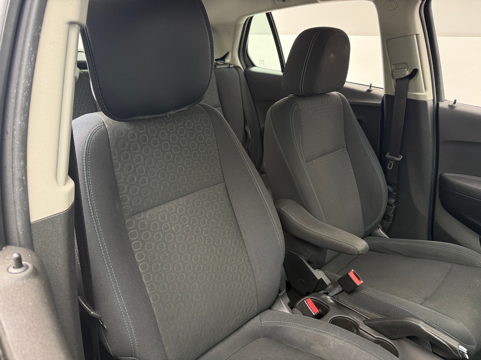 Thumbnail: 2016 Chevrolet Trax - 2