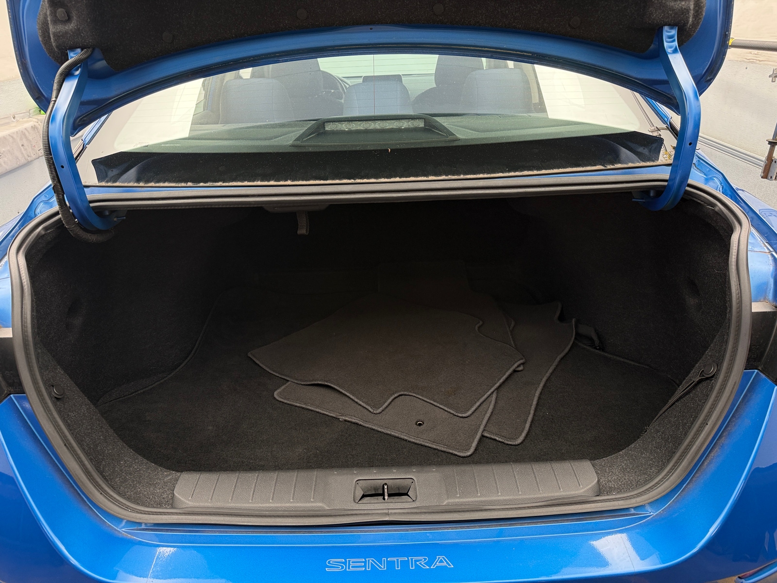 Thumbnail: 2020 Nissan Sentra - 7