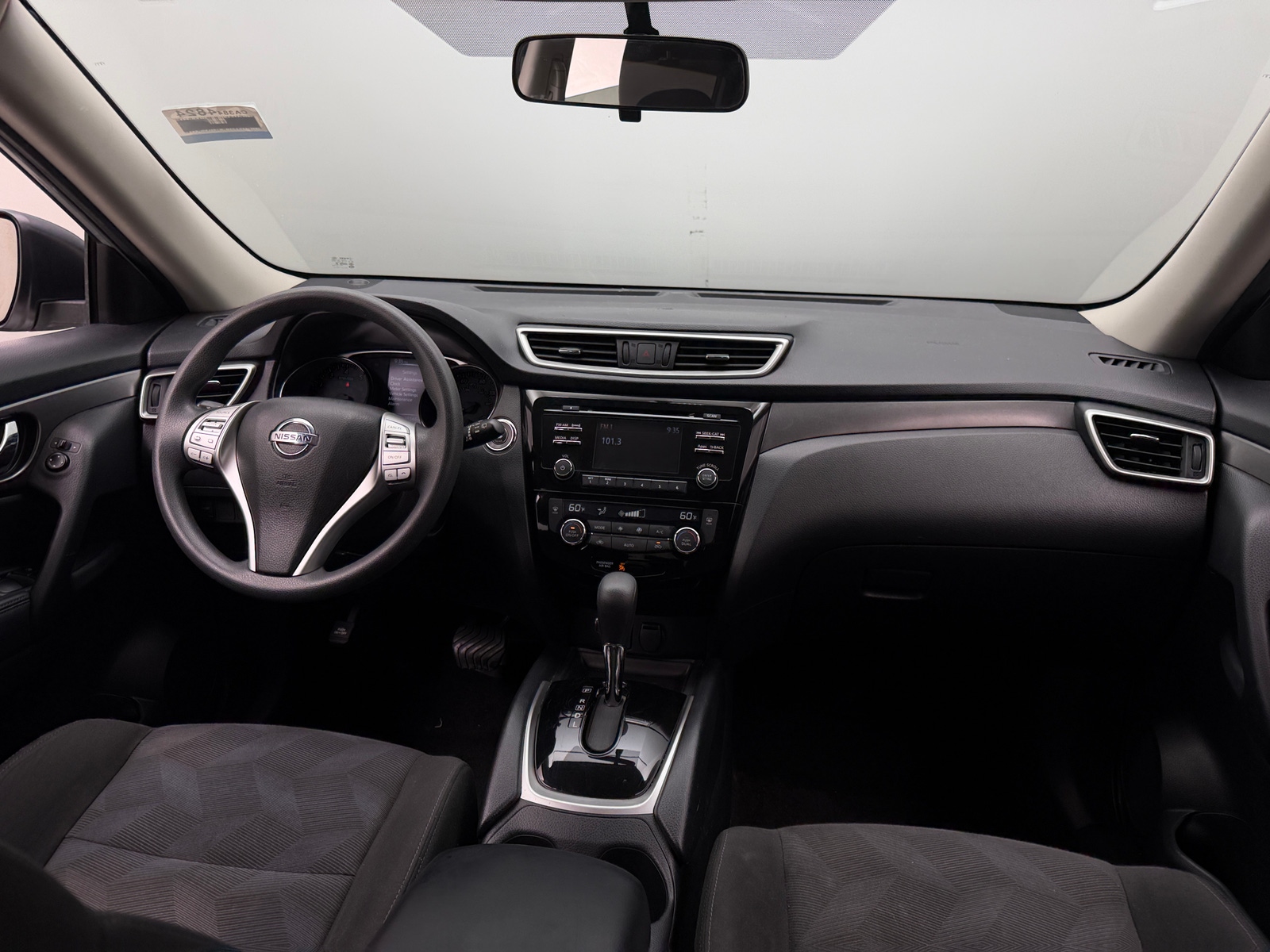 Thumbnail: 2016 Nissan Rogue - 3