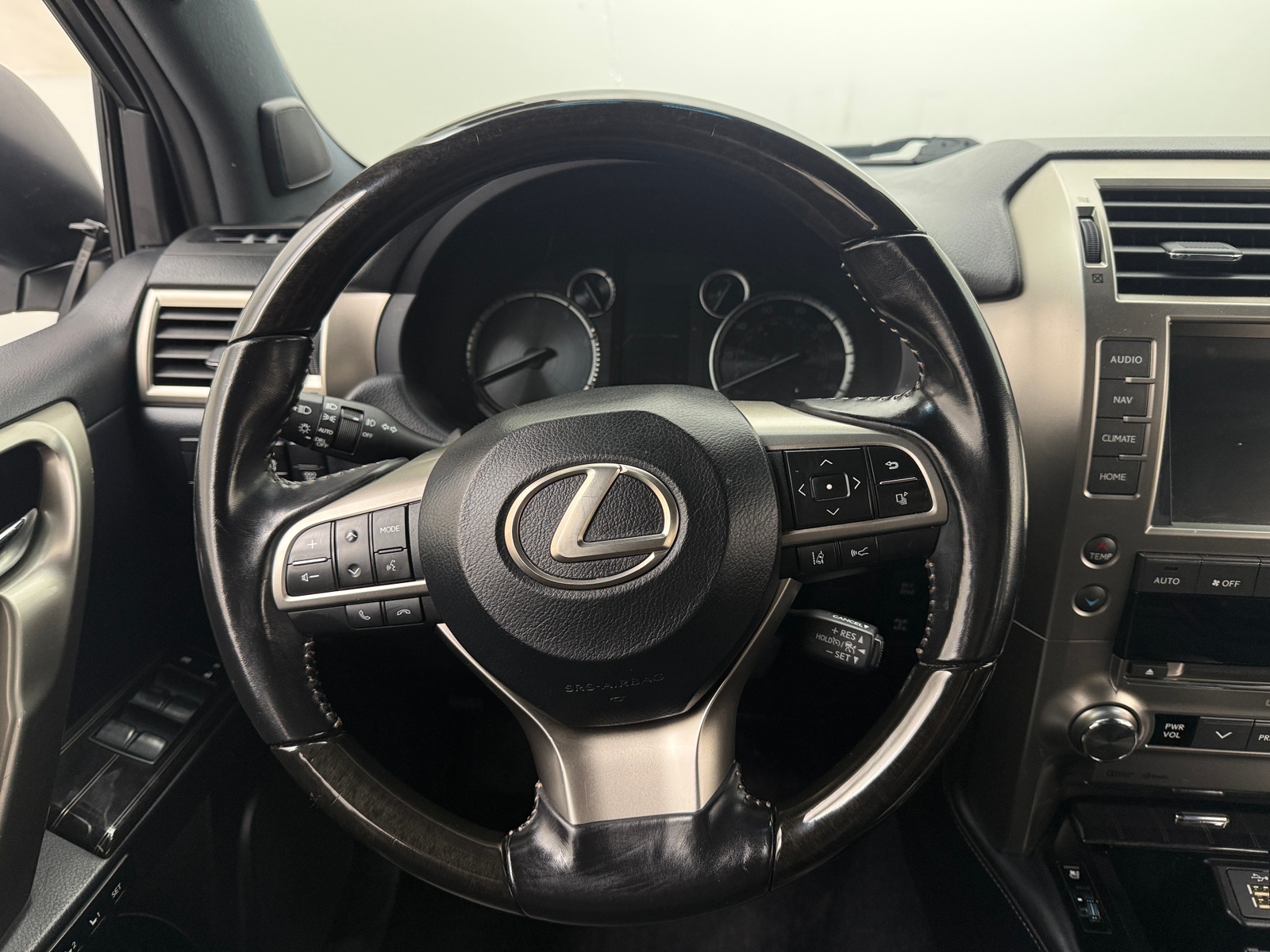 Thumbnail: 2020 Lexus GX - 4