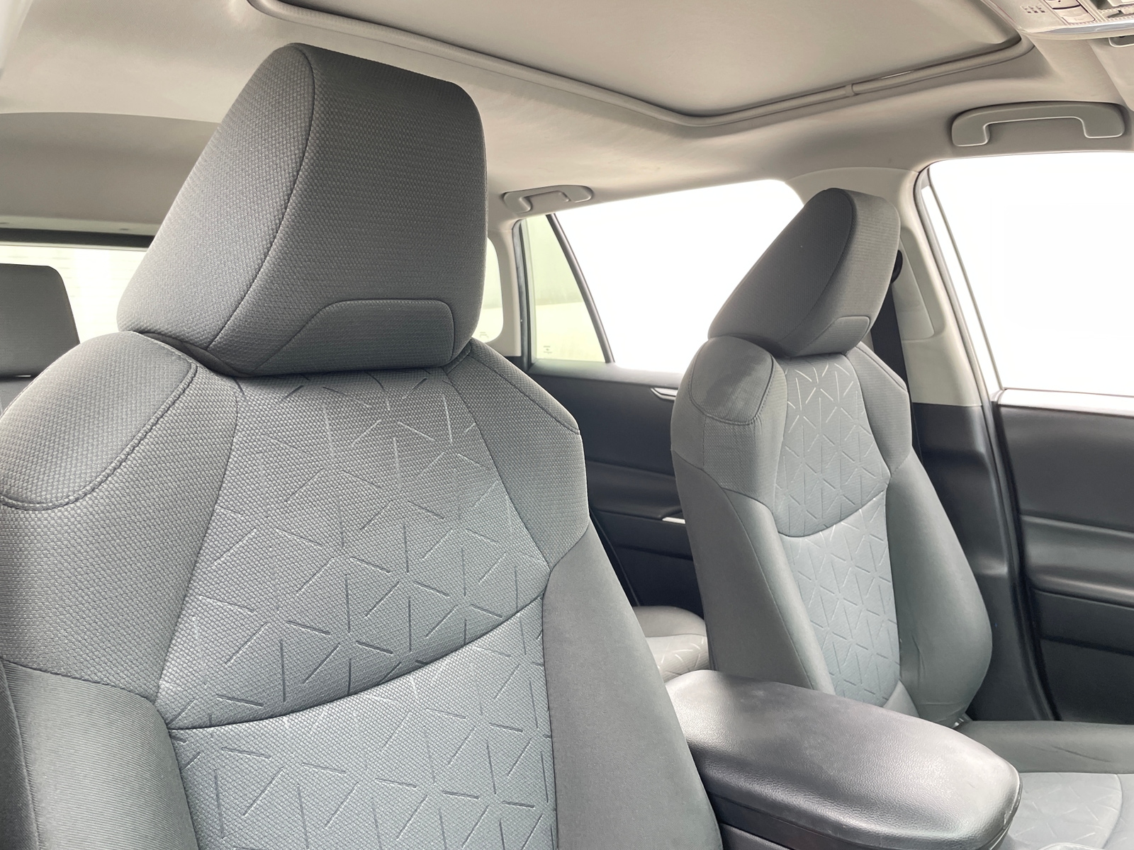 Thumbnail: 2020 Toyota RAV4 - 2