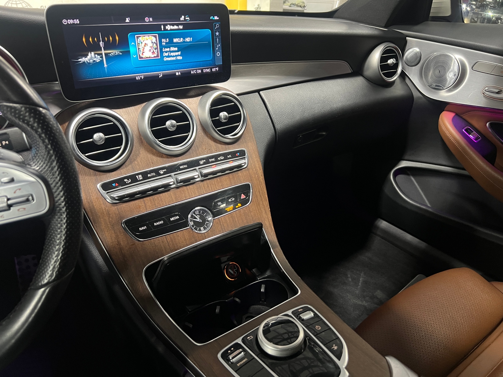 Thumbnail: 2019 Mercedes-Benz C-Class - 2