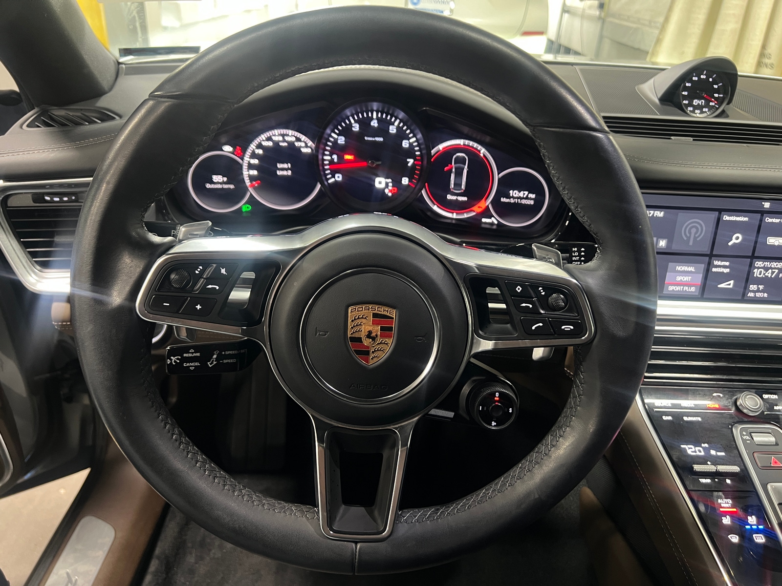 Thumbnail: 2018 Porsche Panamera - 4