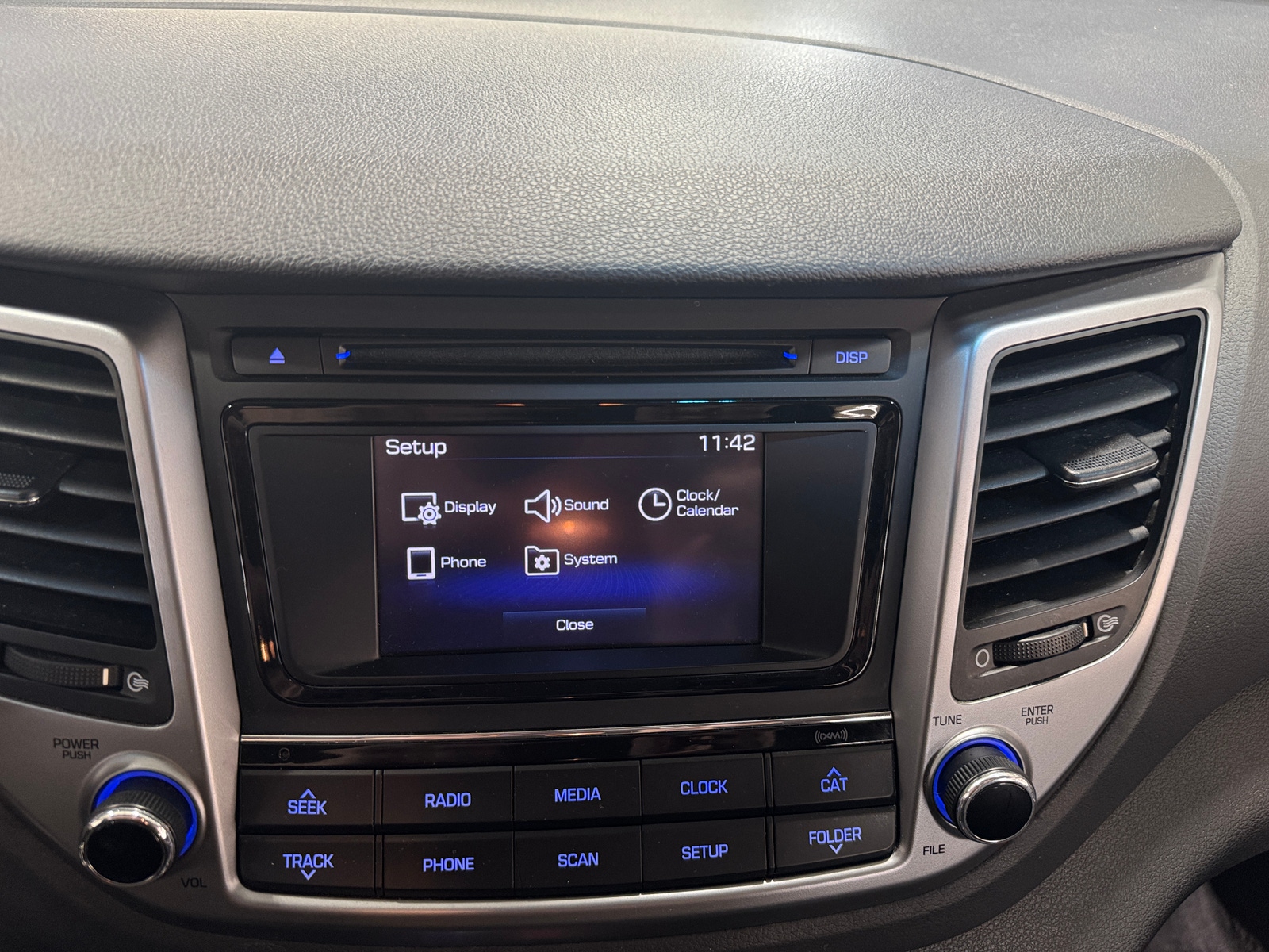 Thumbnail: 2016 Hyundai Tucson - 4