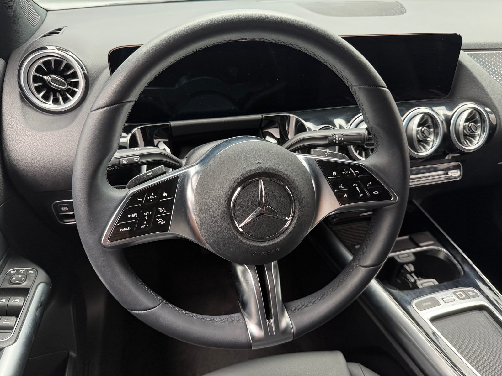 Thumbnail: 2025 Mercedes-Benz GLA - 4