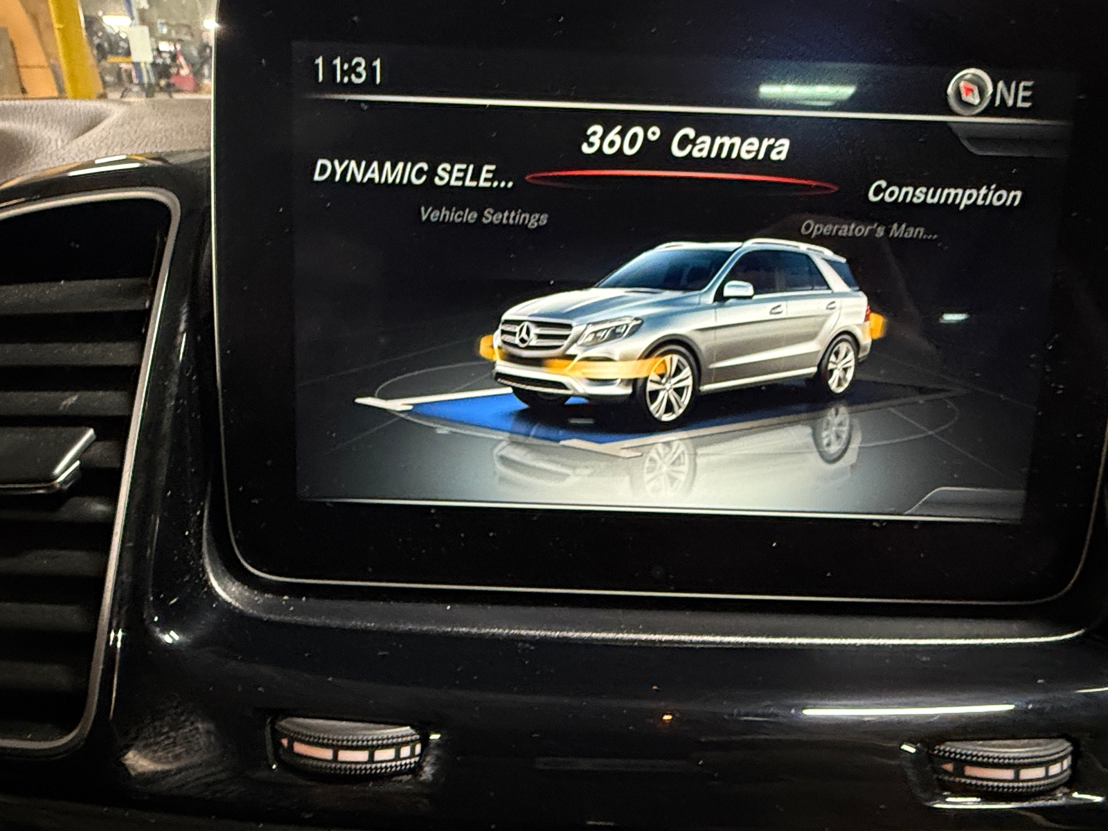 Thumbnail: 2016 Mercedes-Benz GLE - 3