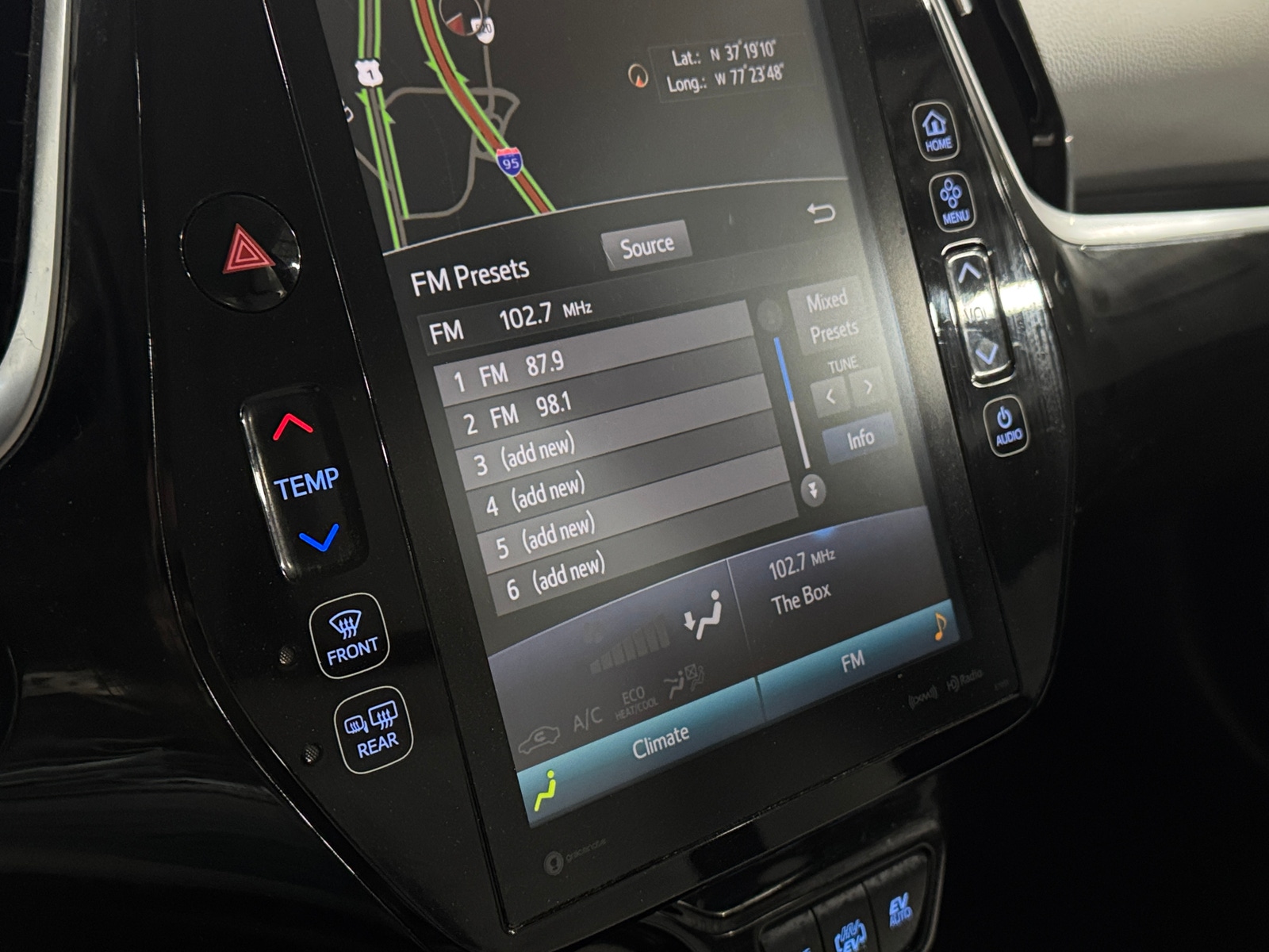 Thumbnail: 2017 Toyota Prius Prime - 4