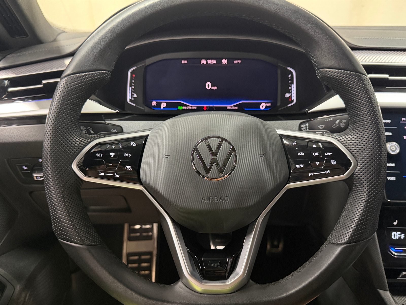 Thumbnail: 2023 Volkswagen Arteon - 4