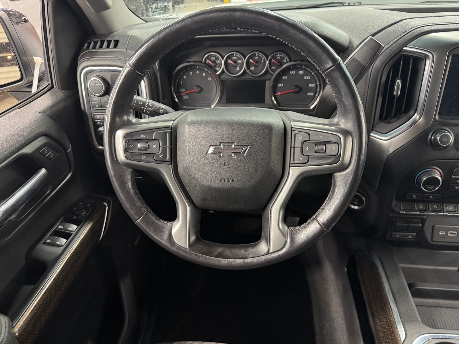 Thumbnail: 2020 Chevrolet Silverado 1500 - 5