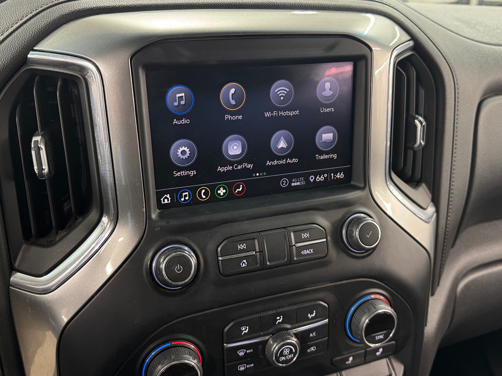 Thumbnail: 2020 Chevrolet Silverado 1500 - 4