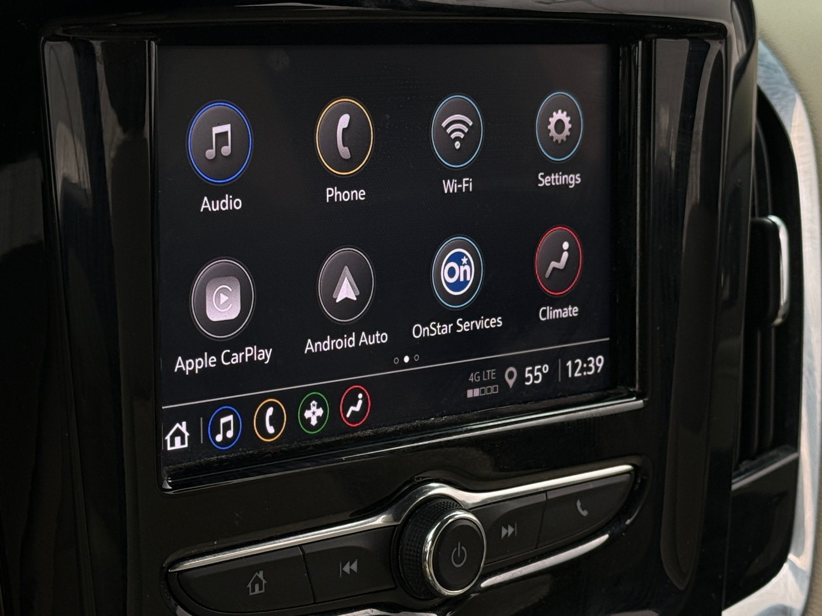 Thumbnail: 2022 Chevrolet Traverse - 4