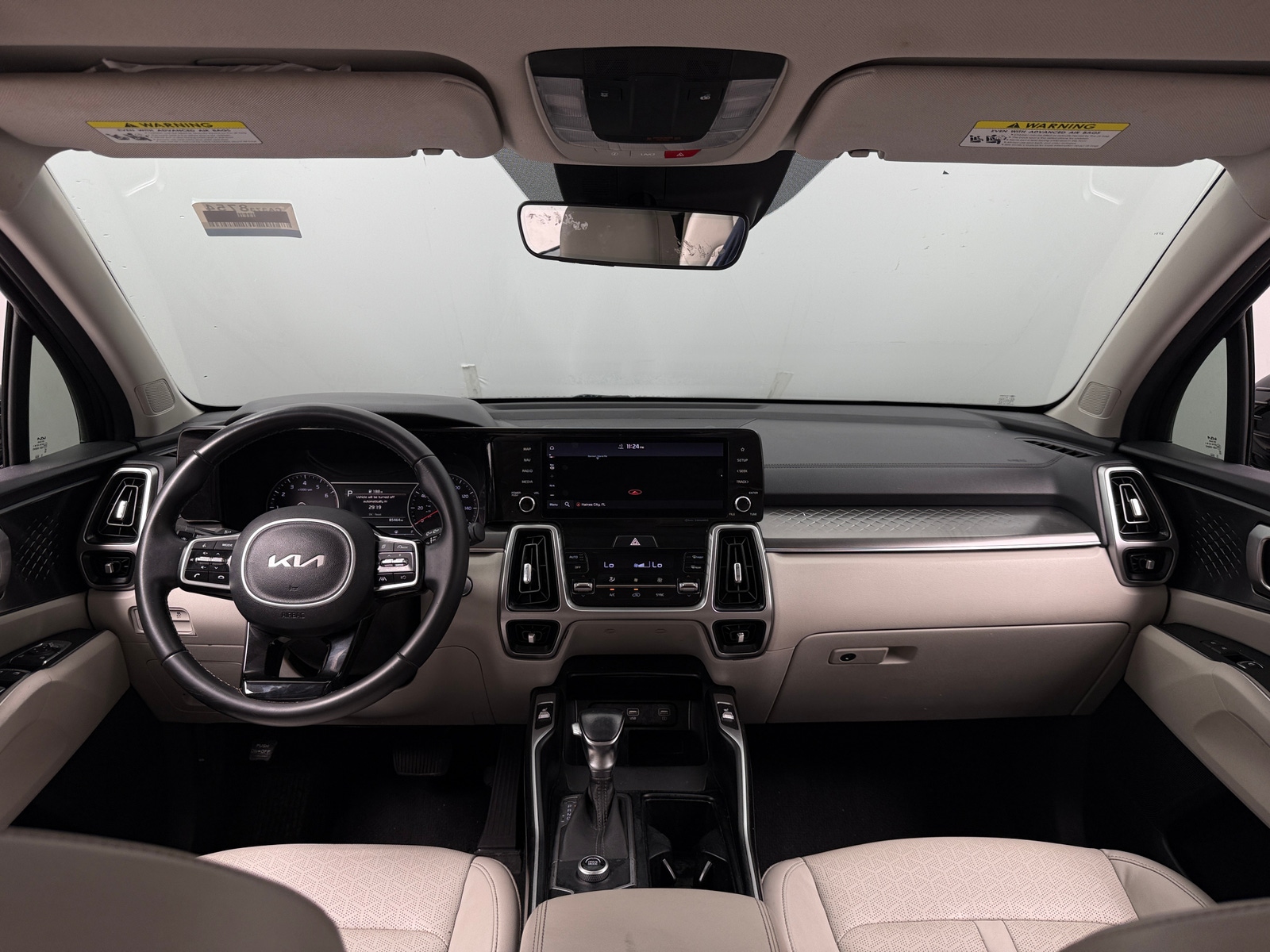 Thumbnail: 2022 Kia Sorento - 2