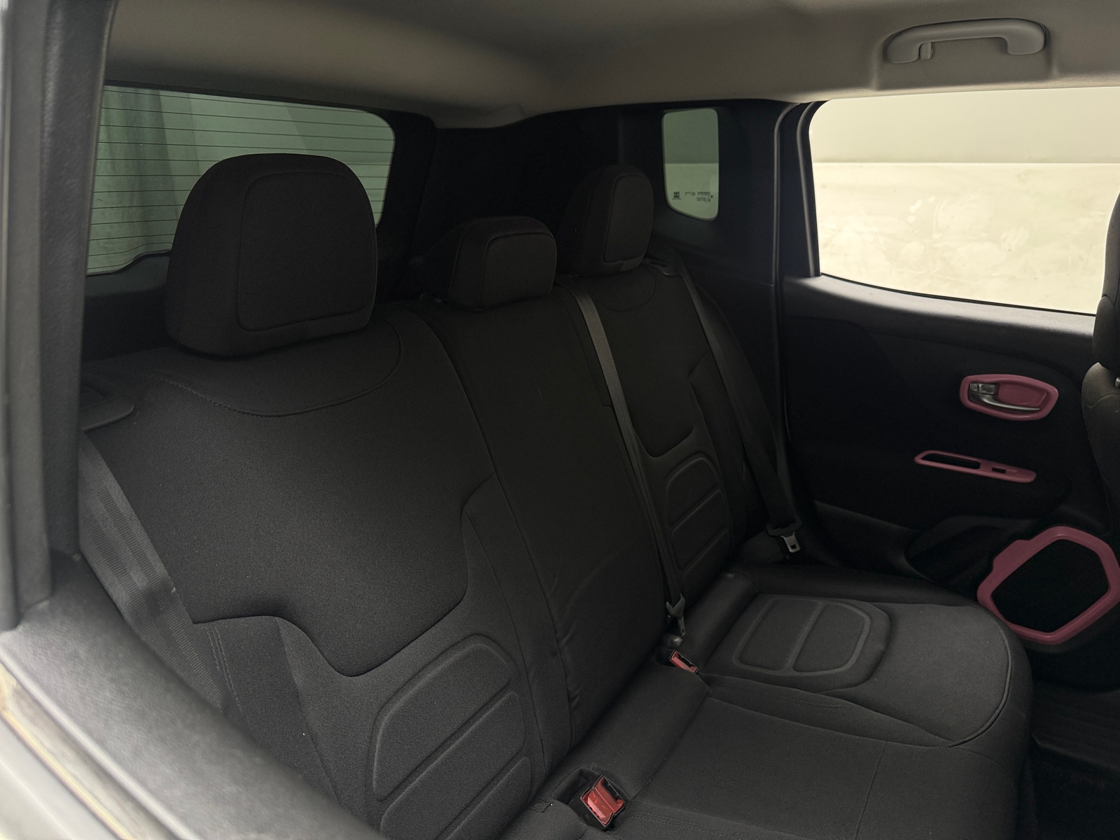 Thumbnail: 2018 Jeep Renegade - 6