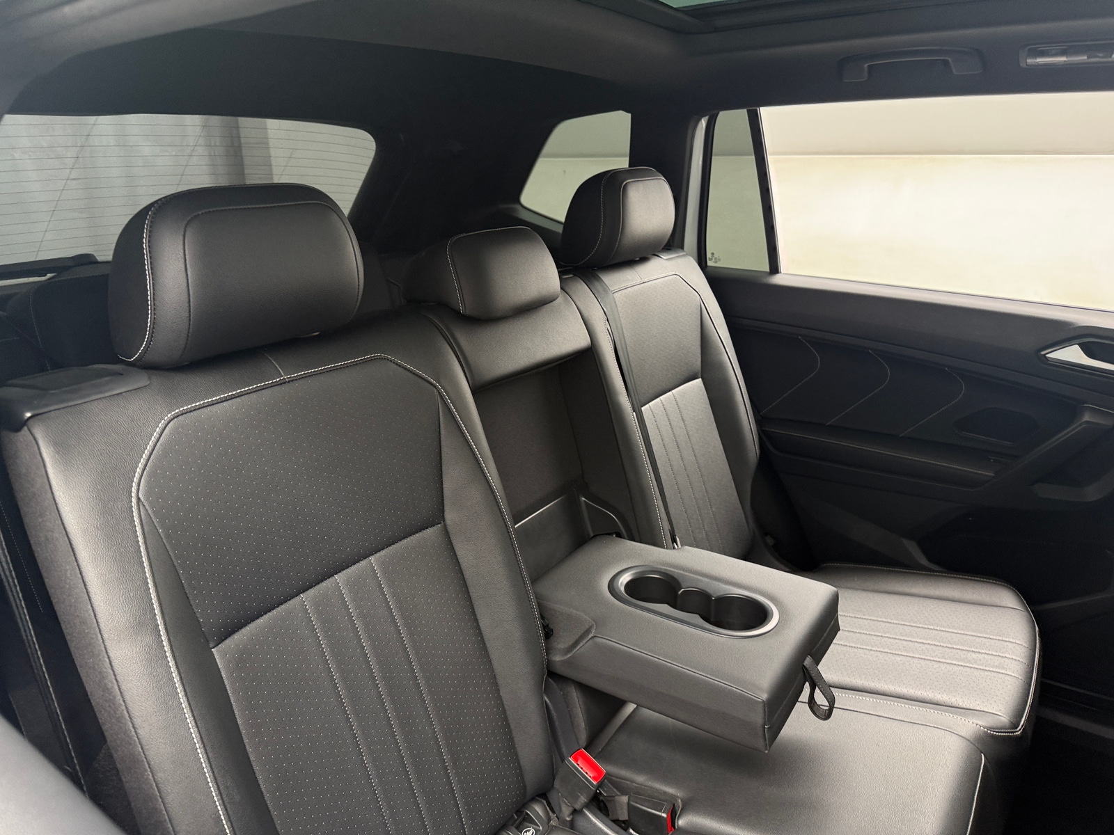 Thumbnail: 2023 Volkswagen Tiguan - 5