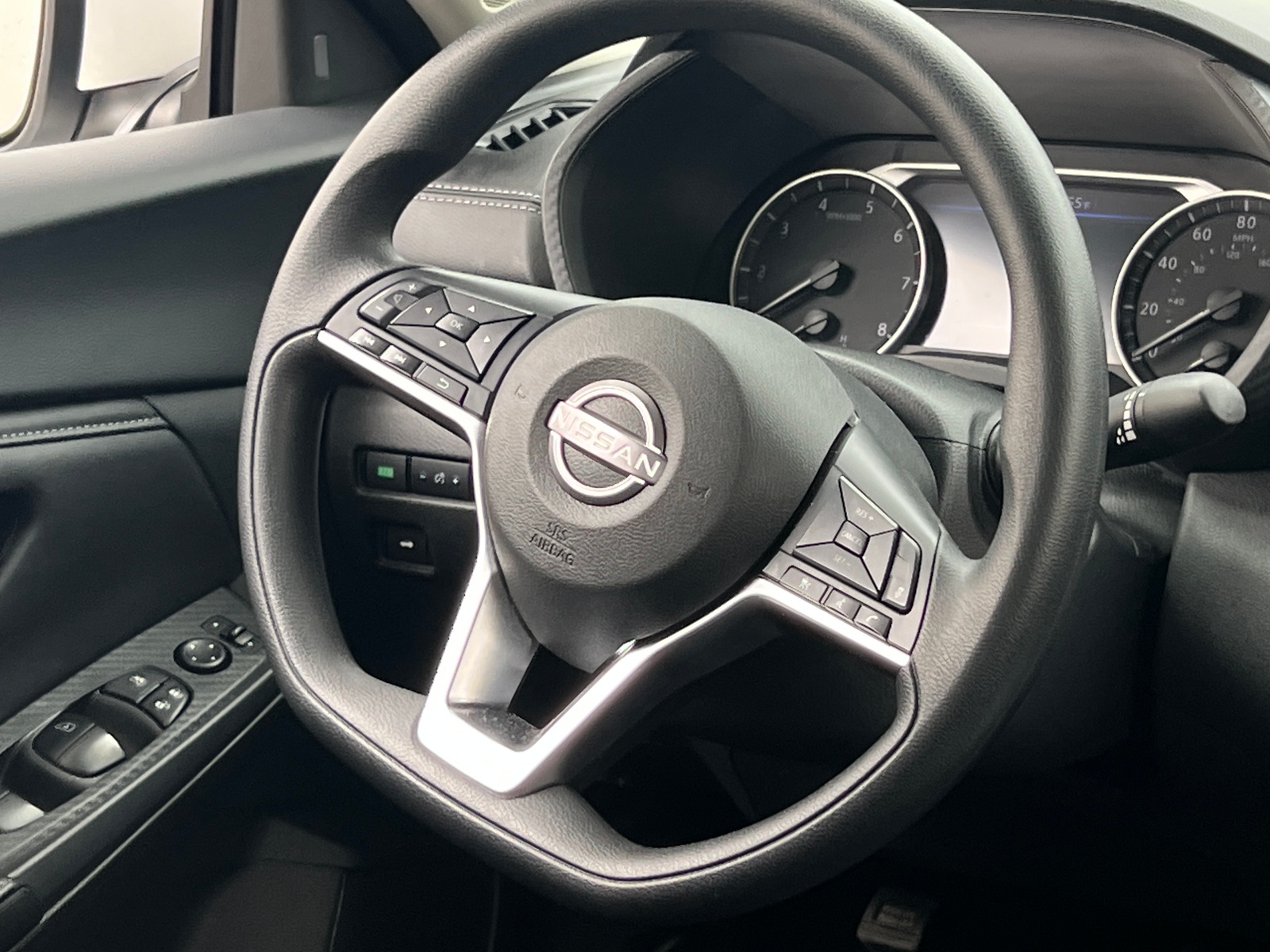 Thumbnail: 2025 Nissan Sentra - 5