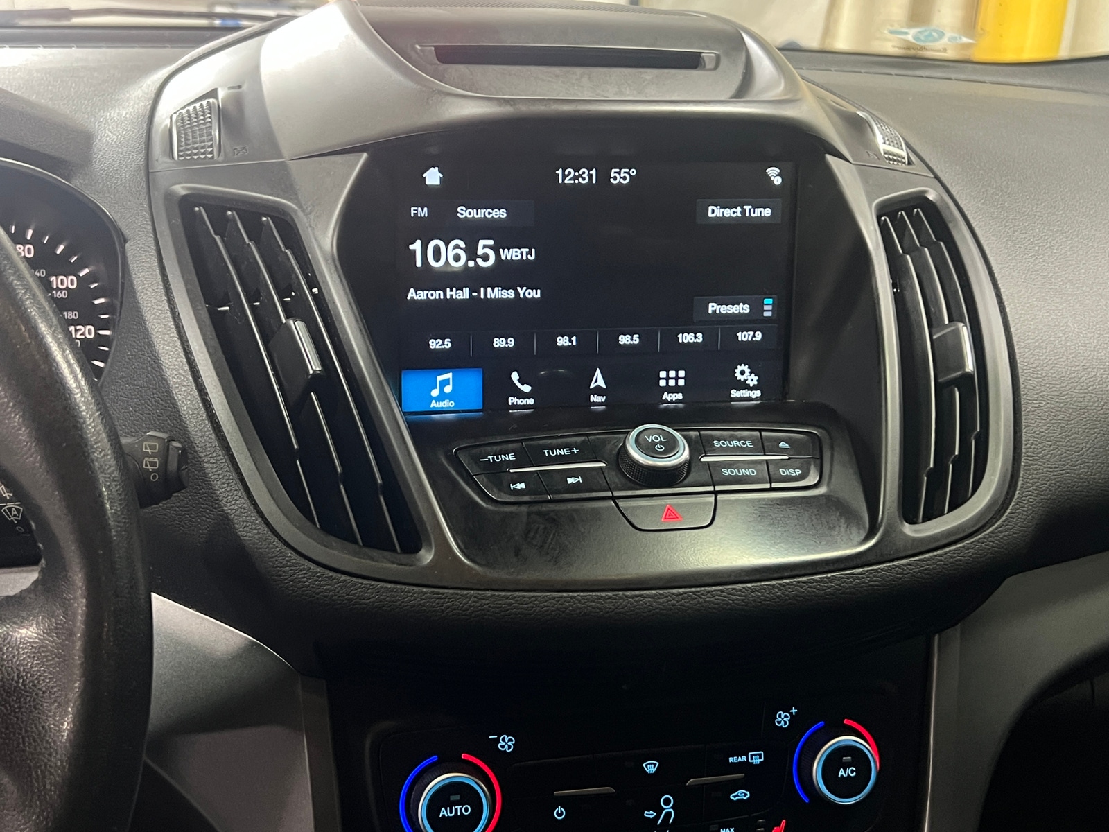 Thumbnail: 2018 Ford Escape - 3