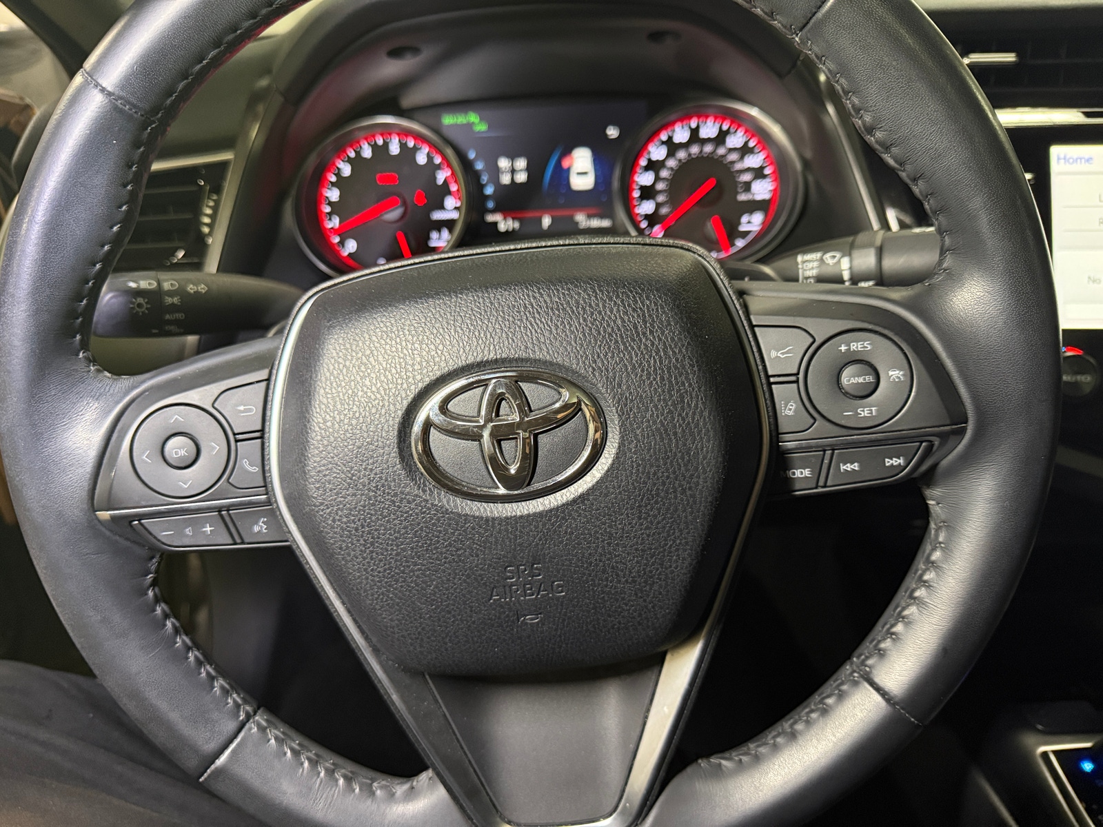 Thumbnail: 2018 Toyota Camry - 4