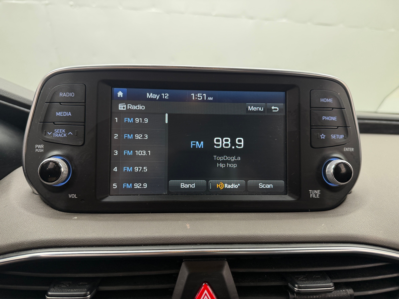 Thumbnail: 2019 Hyundai Santa Fe - 4