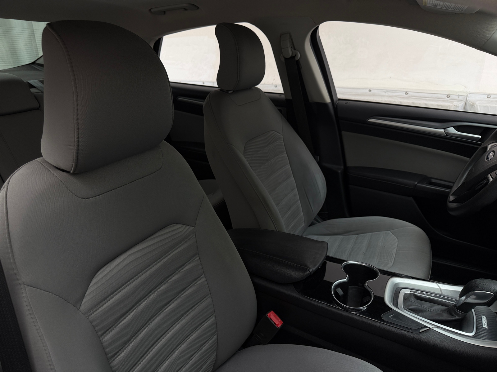Thumbnail: 2016 Ford Fusion - 2