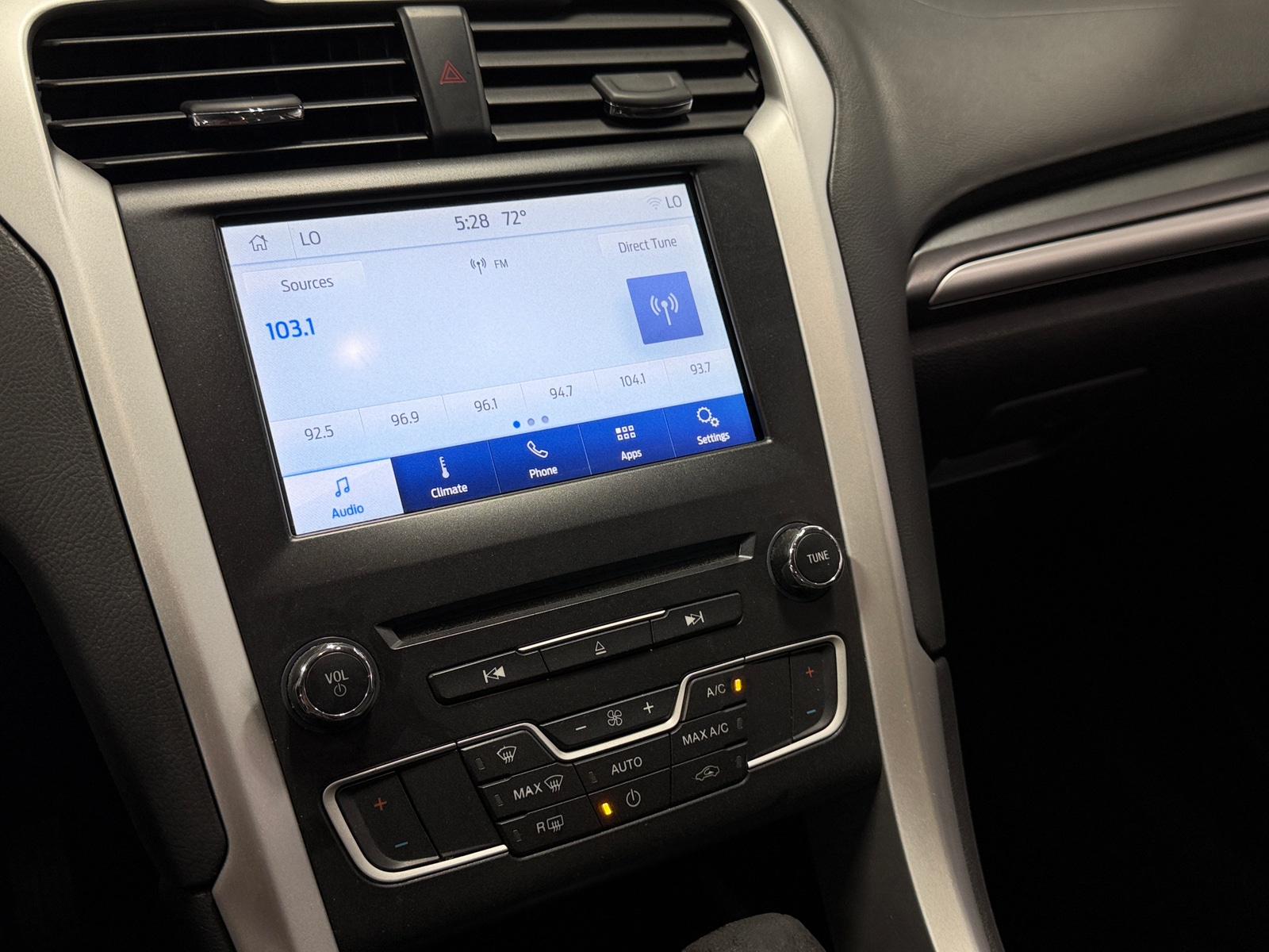 Thumbnail: 2016 Ford Fusion - 4