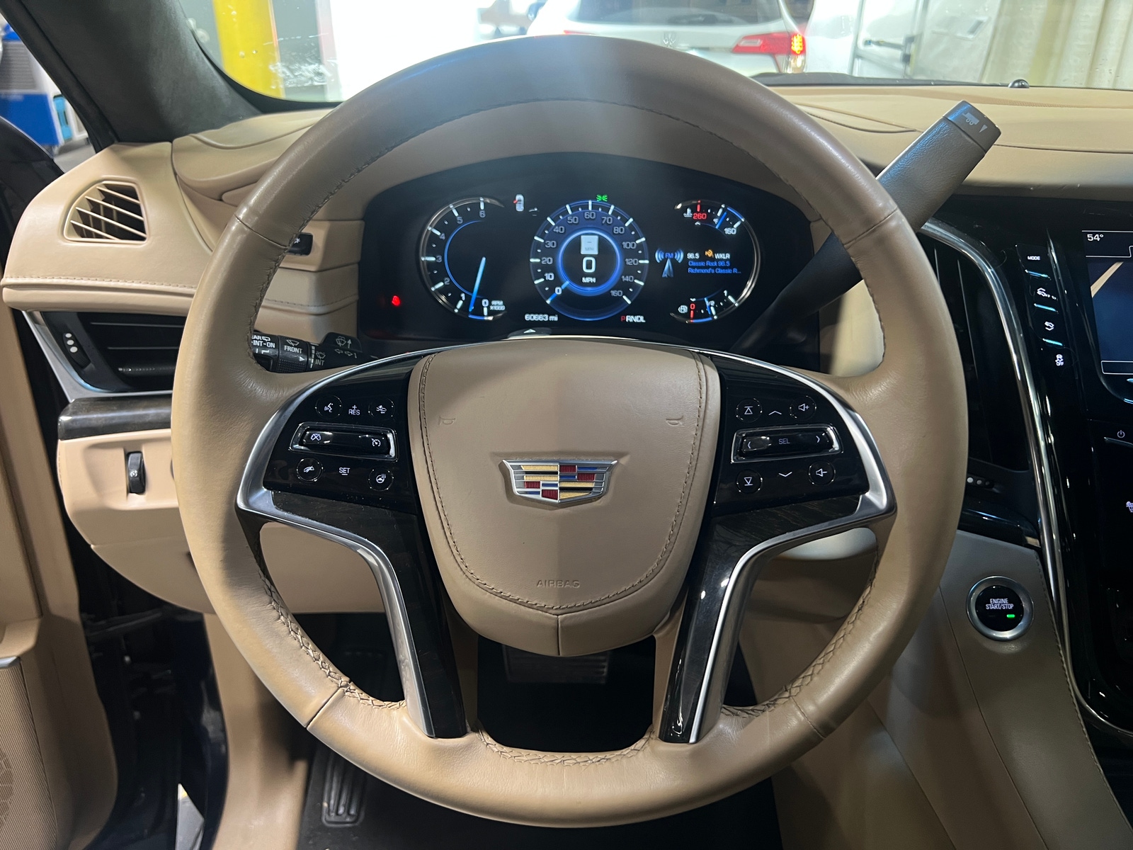 Thumbnail: 2018 Cadillac Escalade - 4
