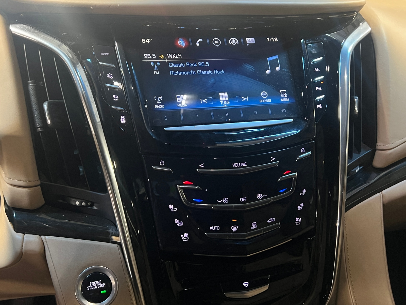 Thumbnail: 2018 Cadillac Escalade - 3
