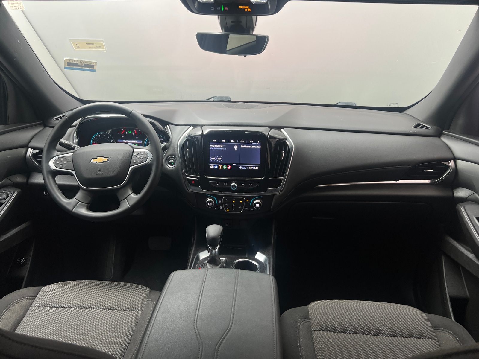 Thumbnail: 2023 Chevrolet Traverse - 3