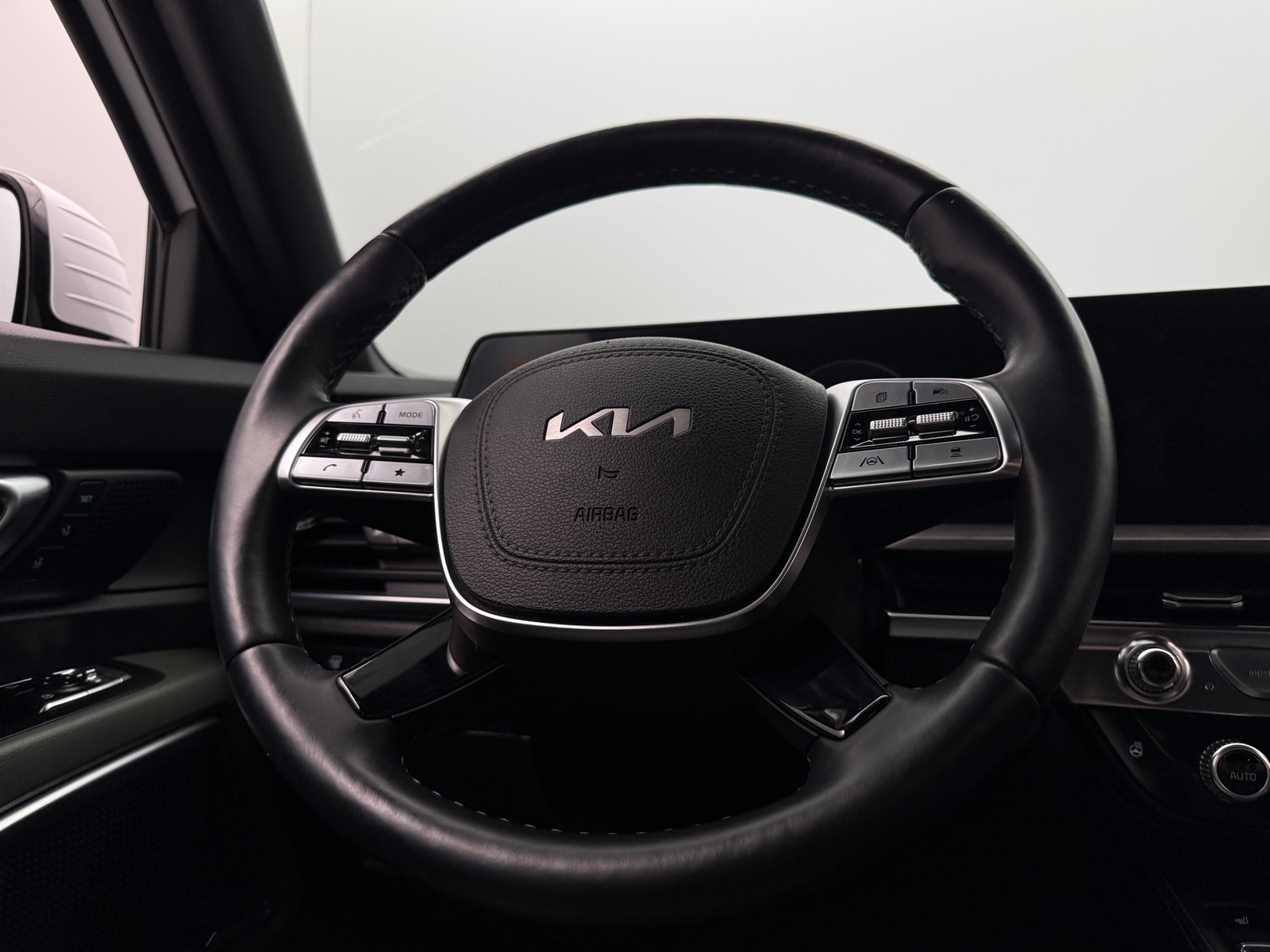 Thumbnail: 2024 Kia Telluride - 4