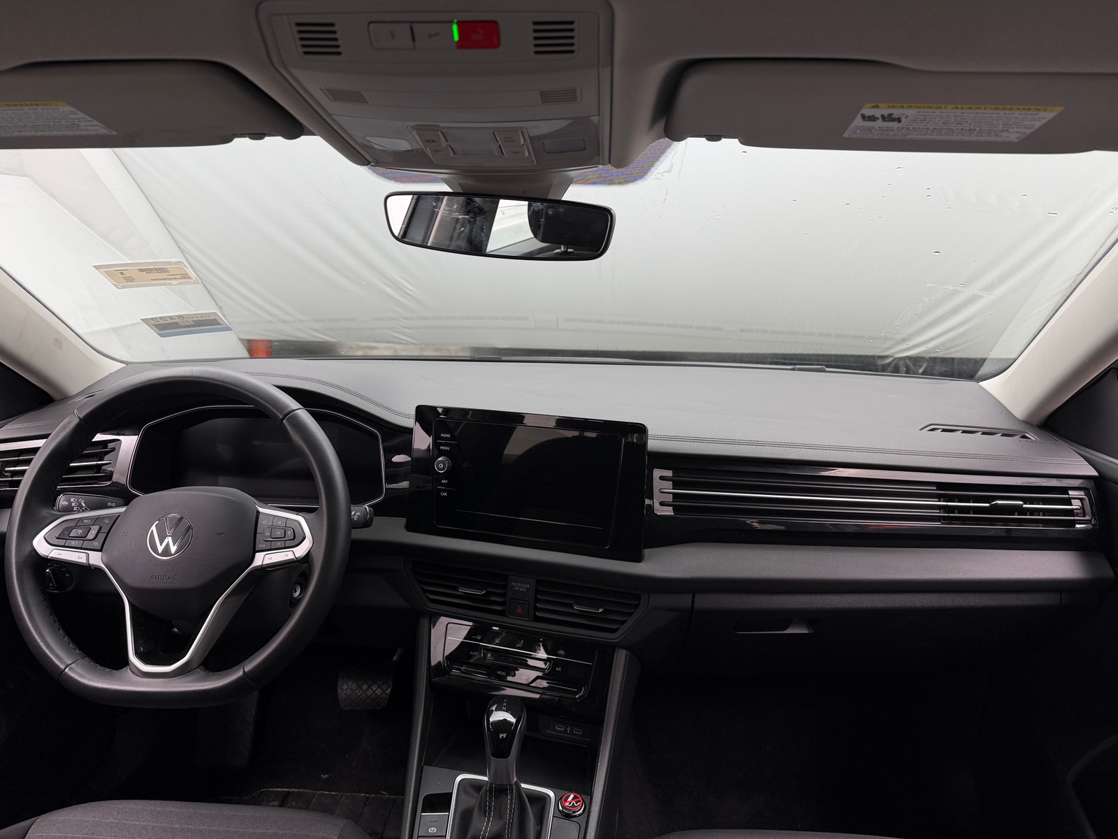 Thumbnail: 2025 Volkswagen Jetta - 3