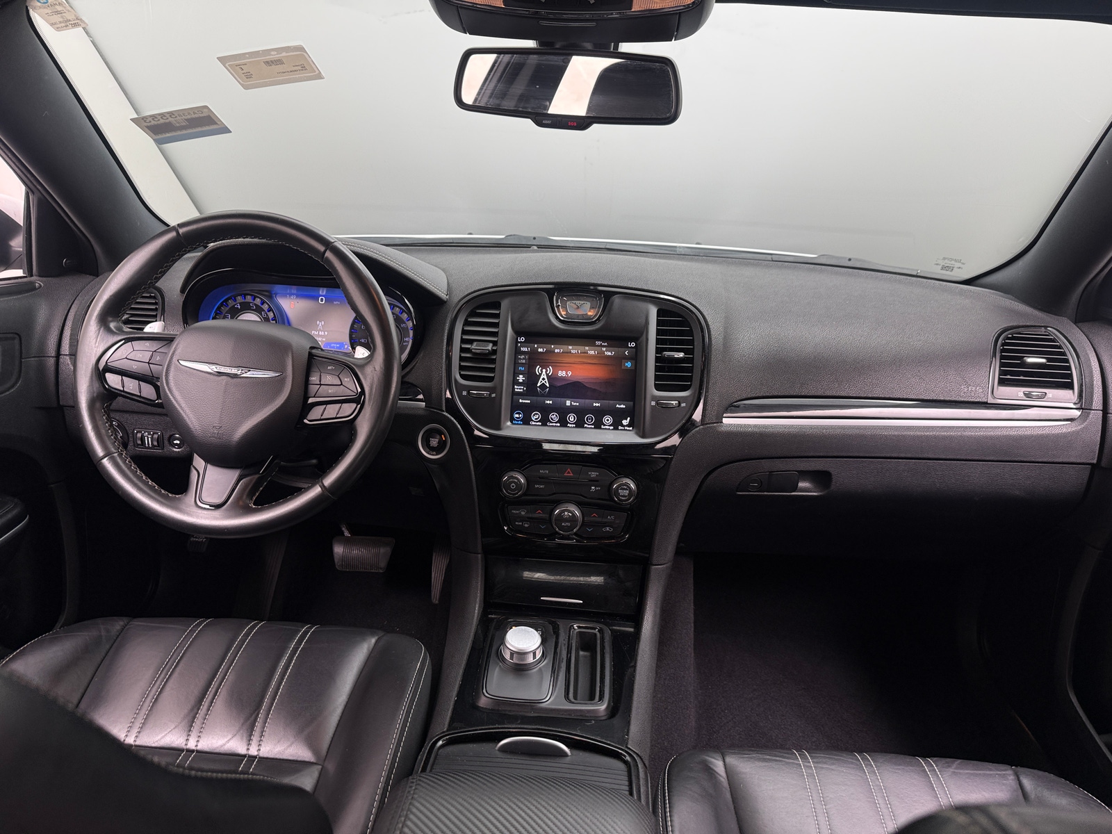 Thumbnail: 2020 Chrysler 300 - 2