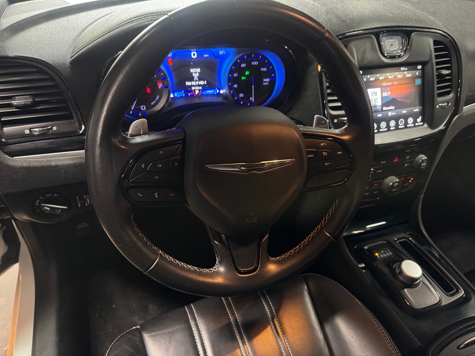 Thumbnail: 2020 Chrysler 300 - 4