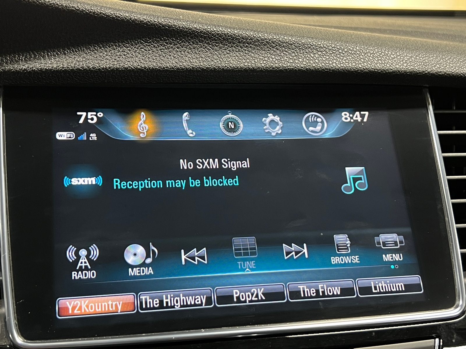 Thumbnail: 2019 Buick Encore - 3