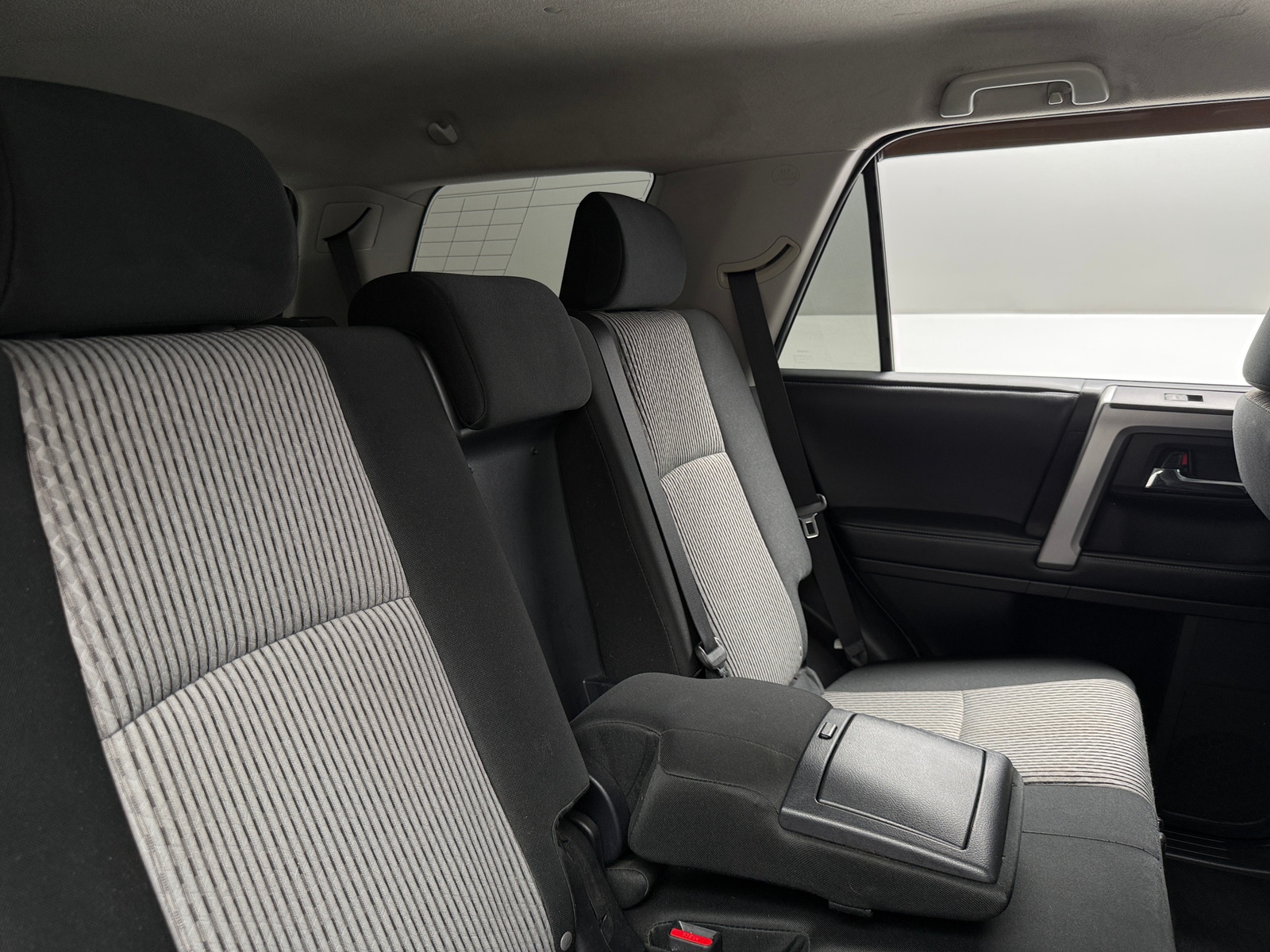 Thumbnail: 2014 Toyota 4Runner - 6