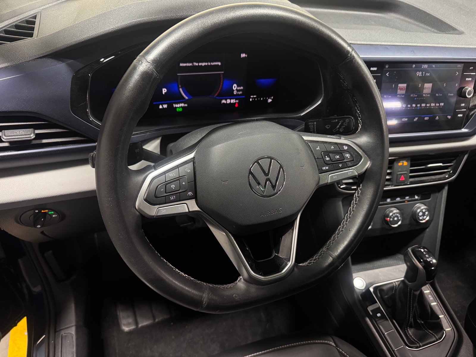 Thumbnail: 2022 Volkswagen Taos - 5