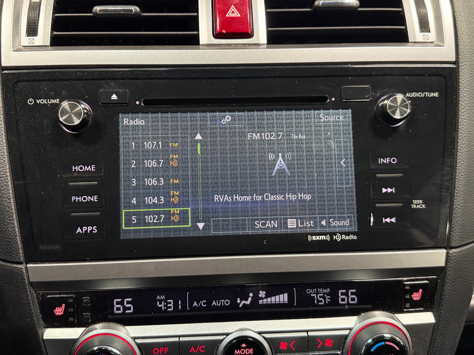 Thumbnail: 2016 Subaru Outback - 4