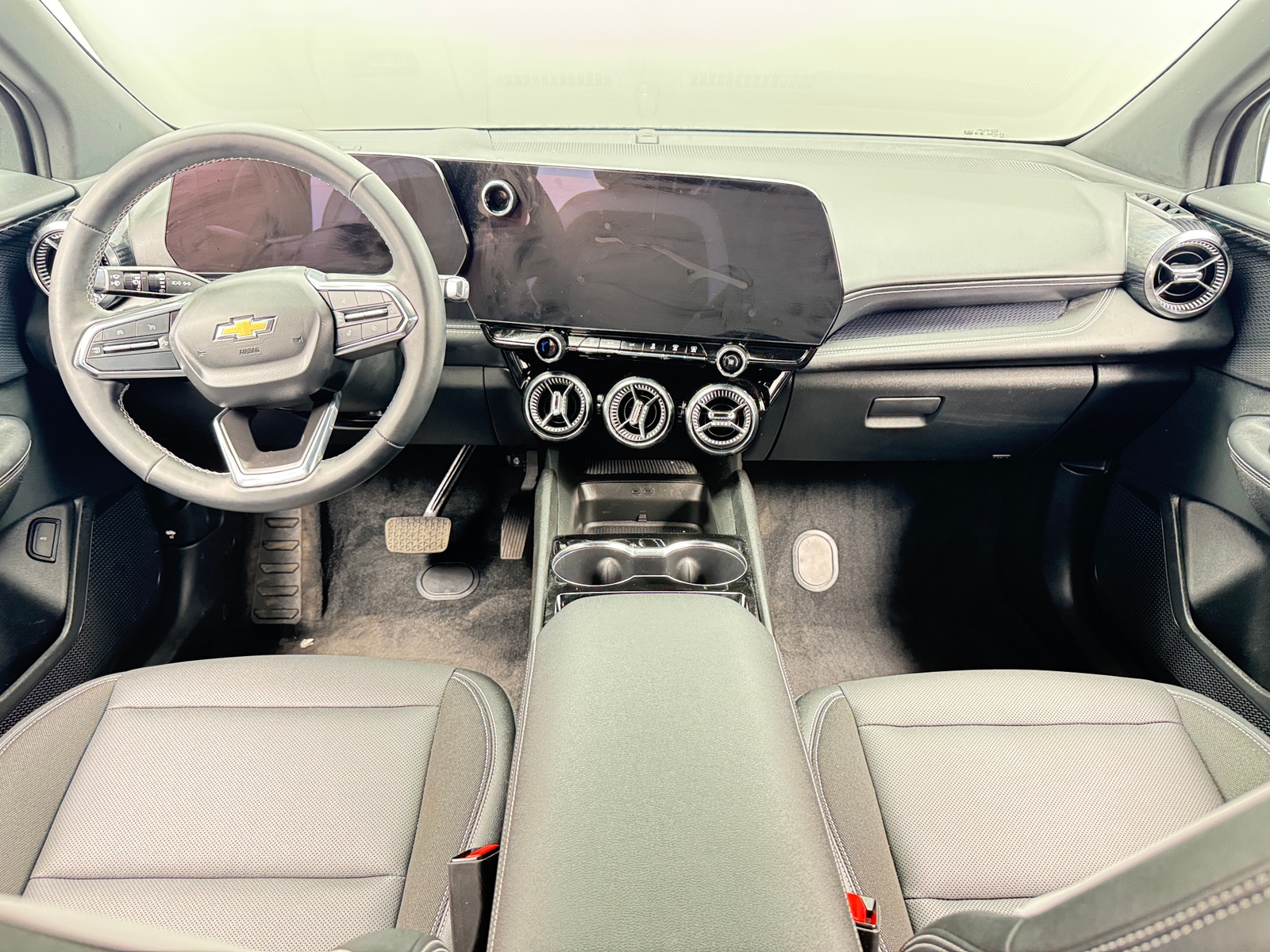 Thumbnail: 2024 Chevrolet Blazer EV - 3