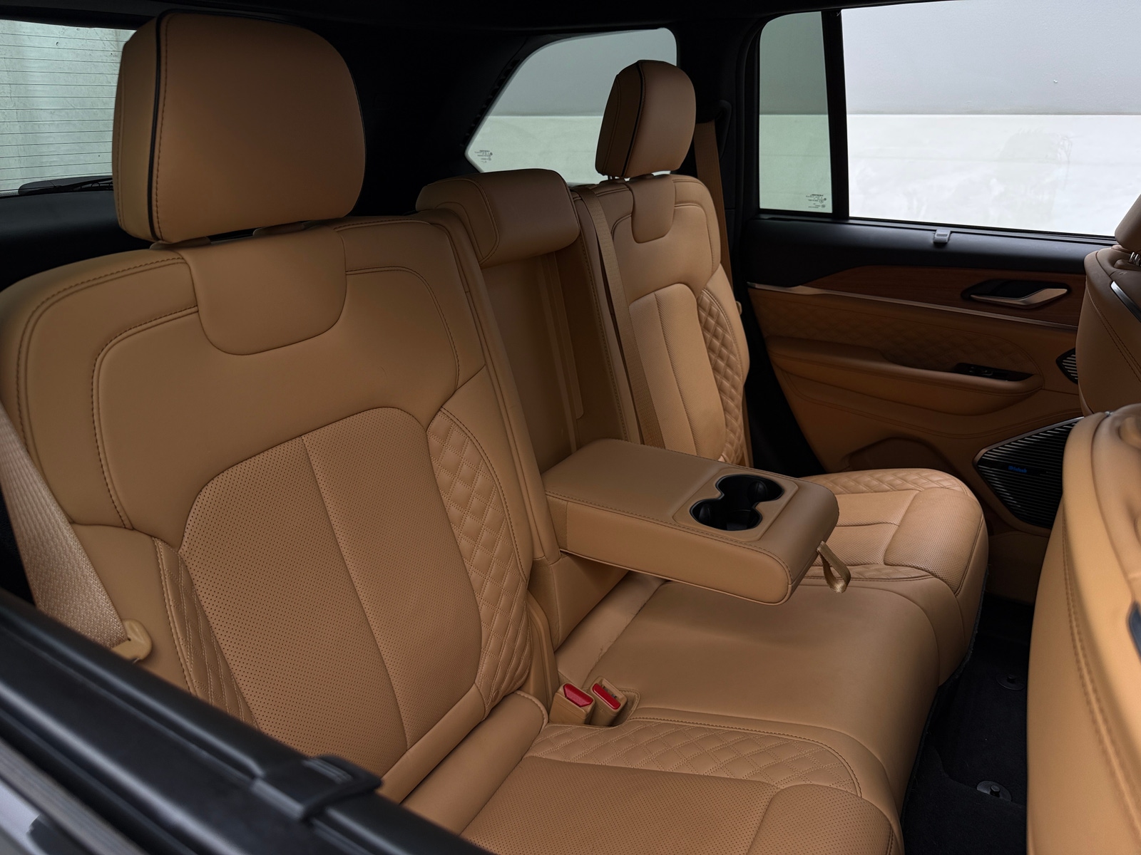 Thumbnail: 2024 Jeep Grand Cherokee - 5