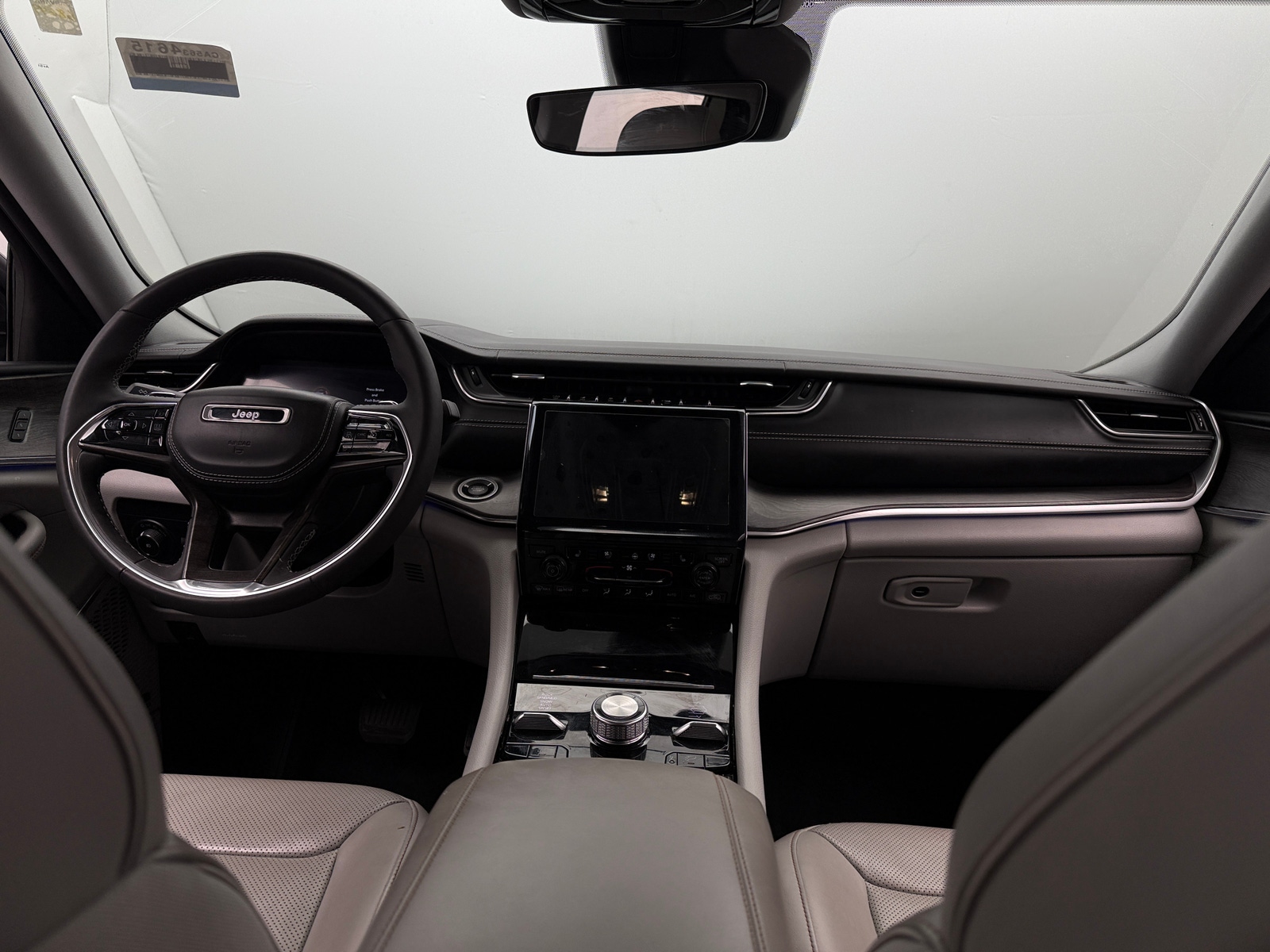 Thumbnail: 2023 Jeep Grand Cherokee L - 2