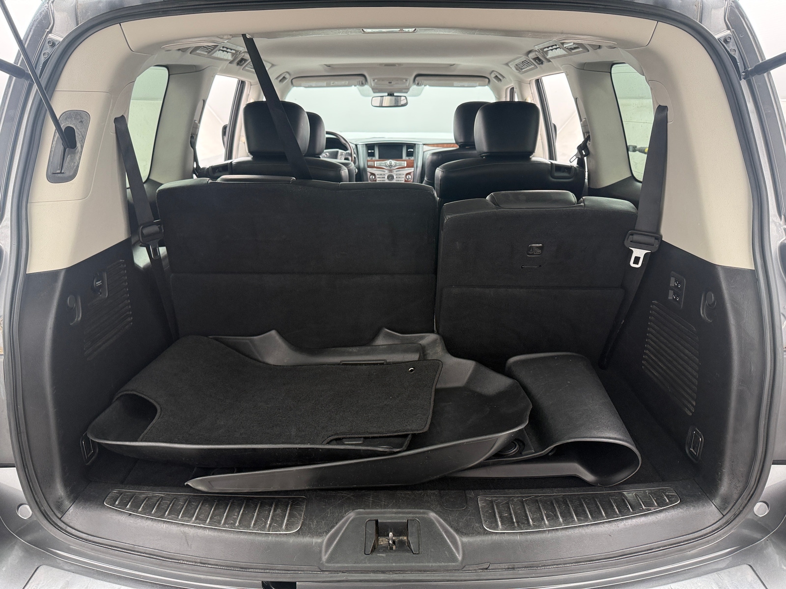 Thumbnail: 2019 INFINITI QX80 - 6