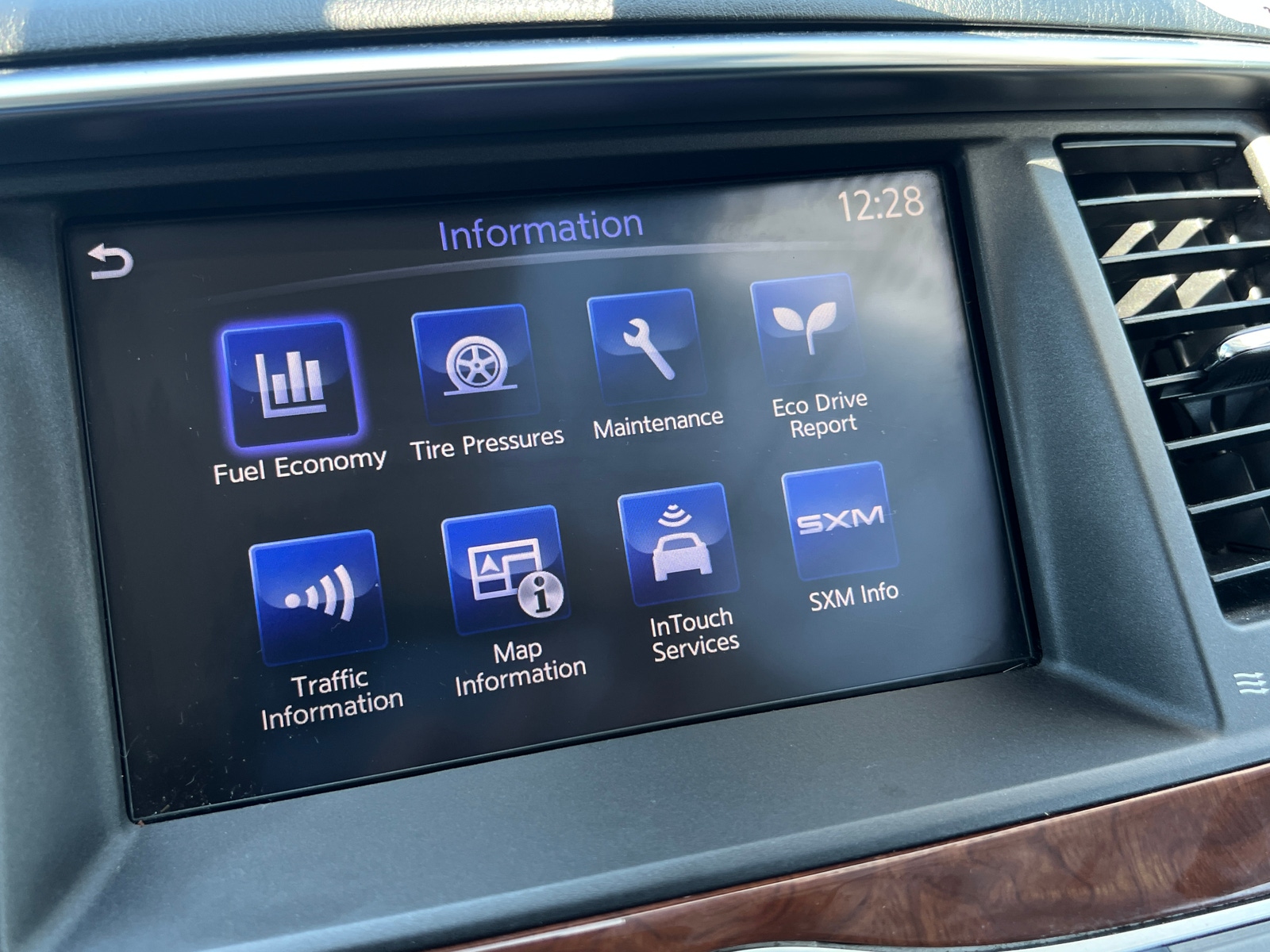 Thumbnail: 2019 INFINITI QX80 - 3